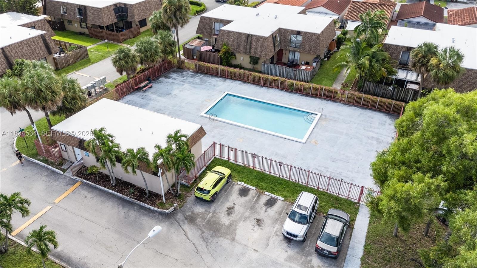 2450 W 67th Place 13-12, Hialeah, FL 33016 photo 27