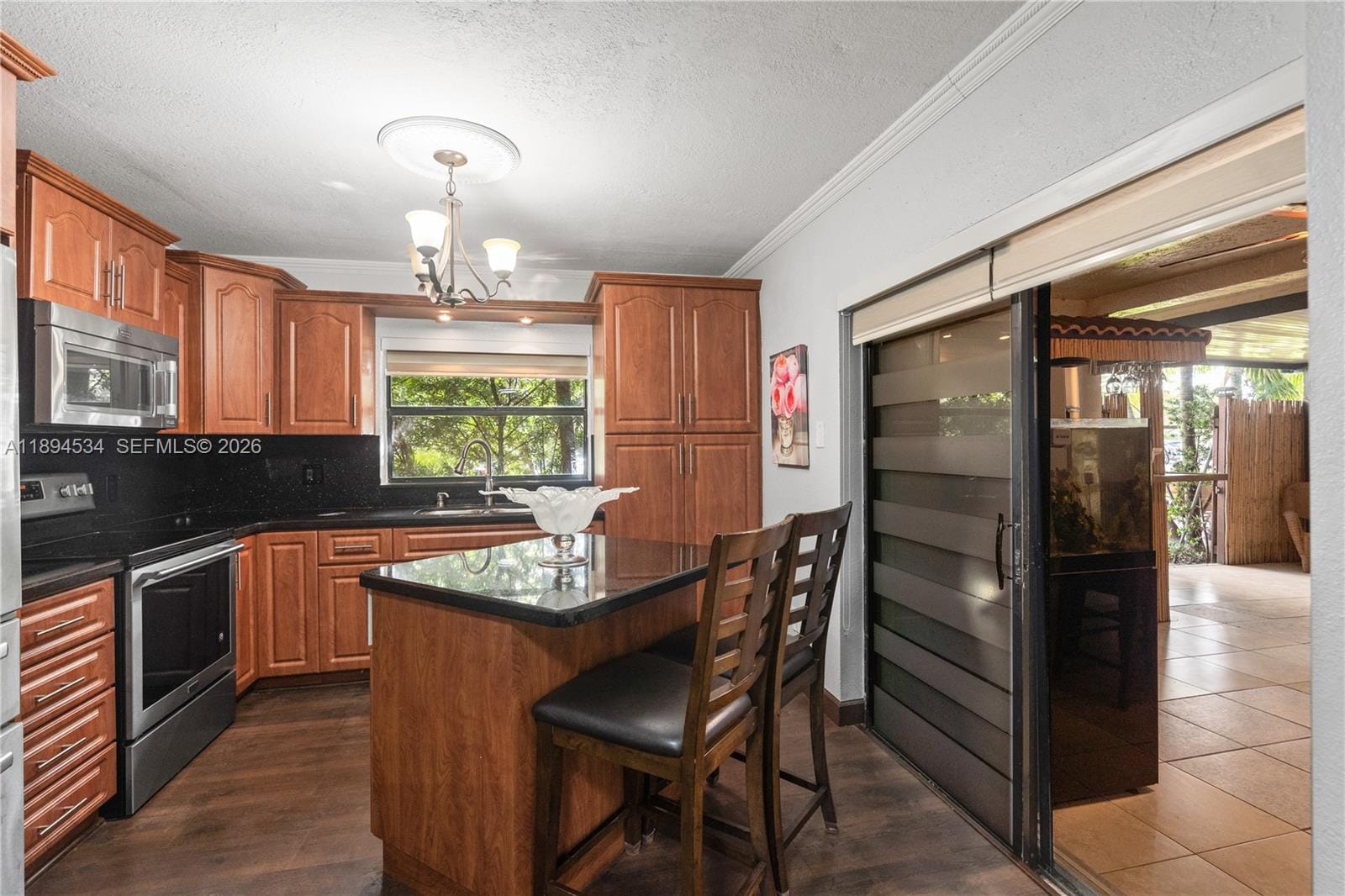 2450 W 67th Place 13-12, Hialeah, FL 33016 photo 8