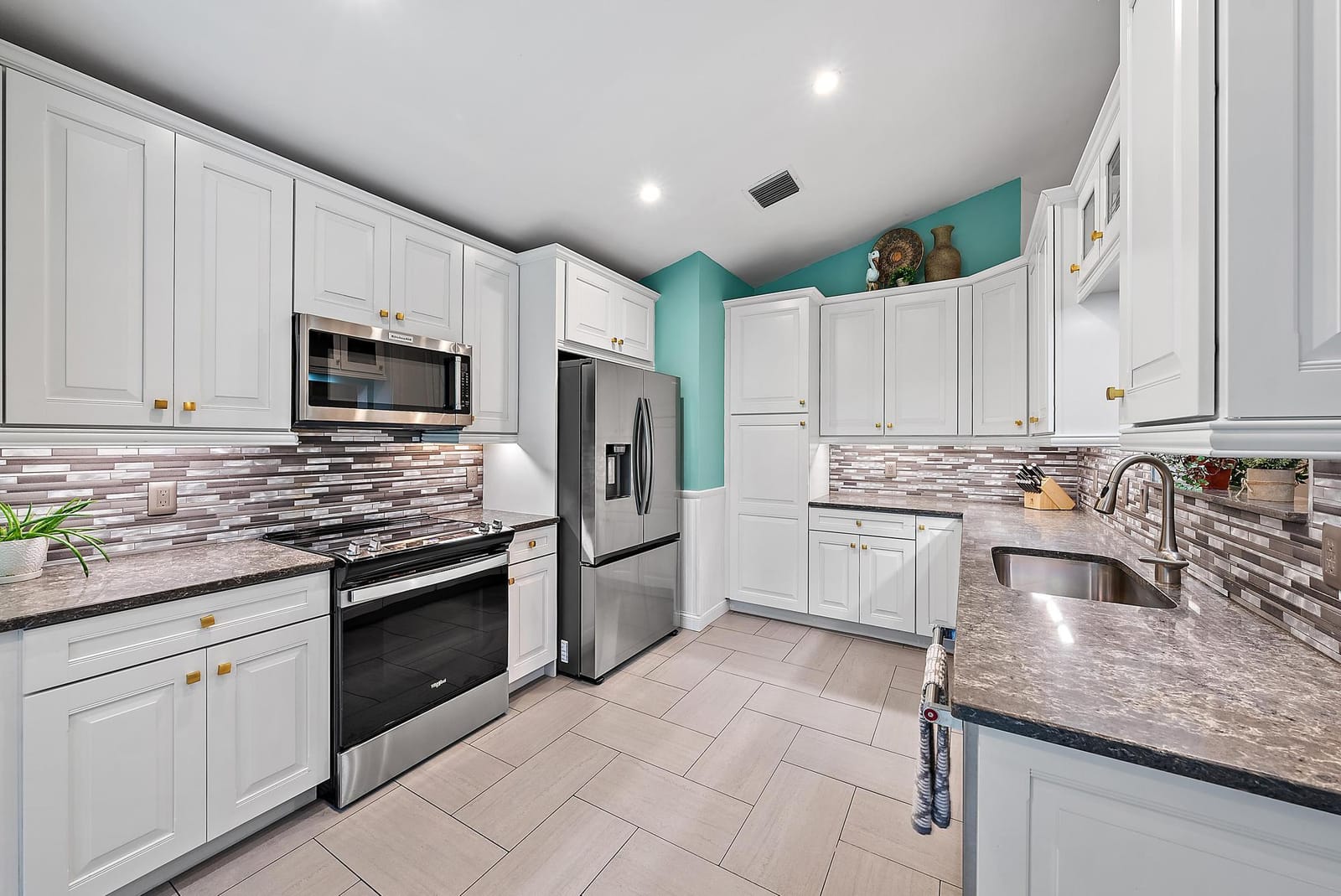 112 Spoonbill Court — photo 4