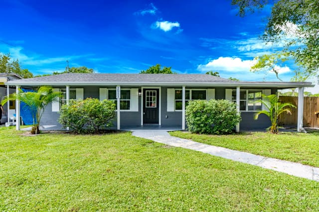 2011 N 51st Court, sold in Harmony Heights Subdivision, Fort Pierce, FL