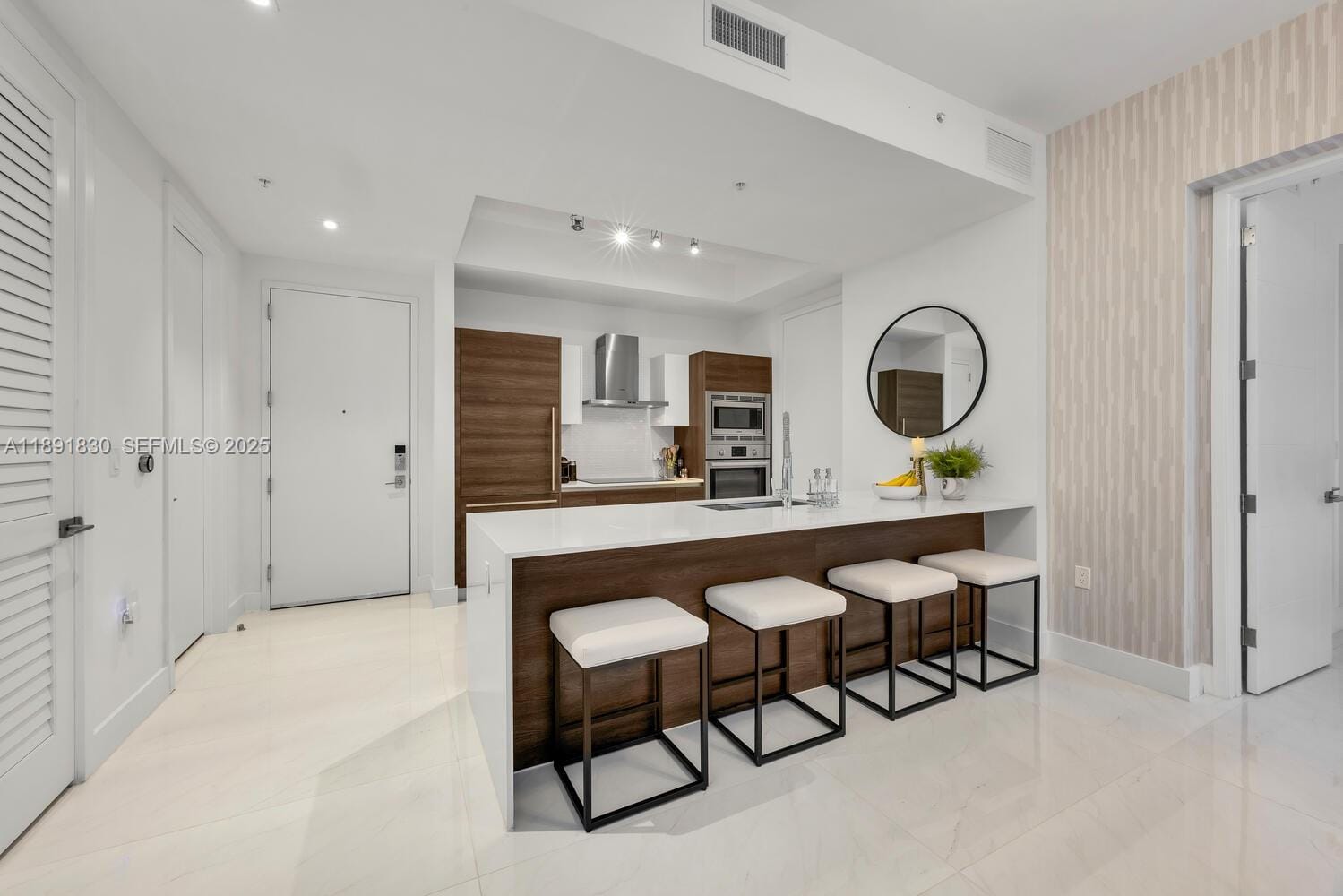301 Altara Avenue 419 — photo 10