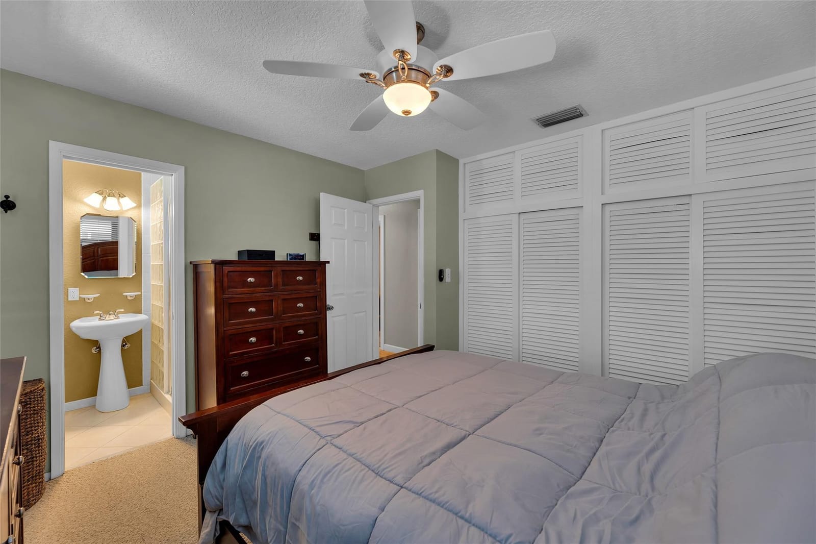 2817 NE 10th Avenue, Wilton Manors, FL 33334 photo 23