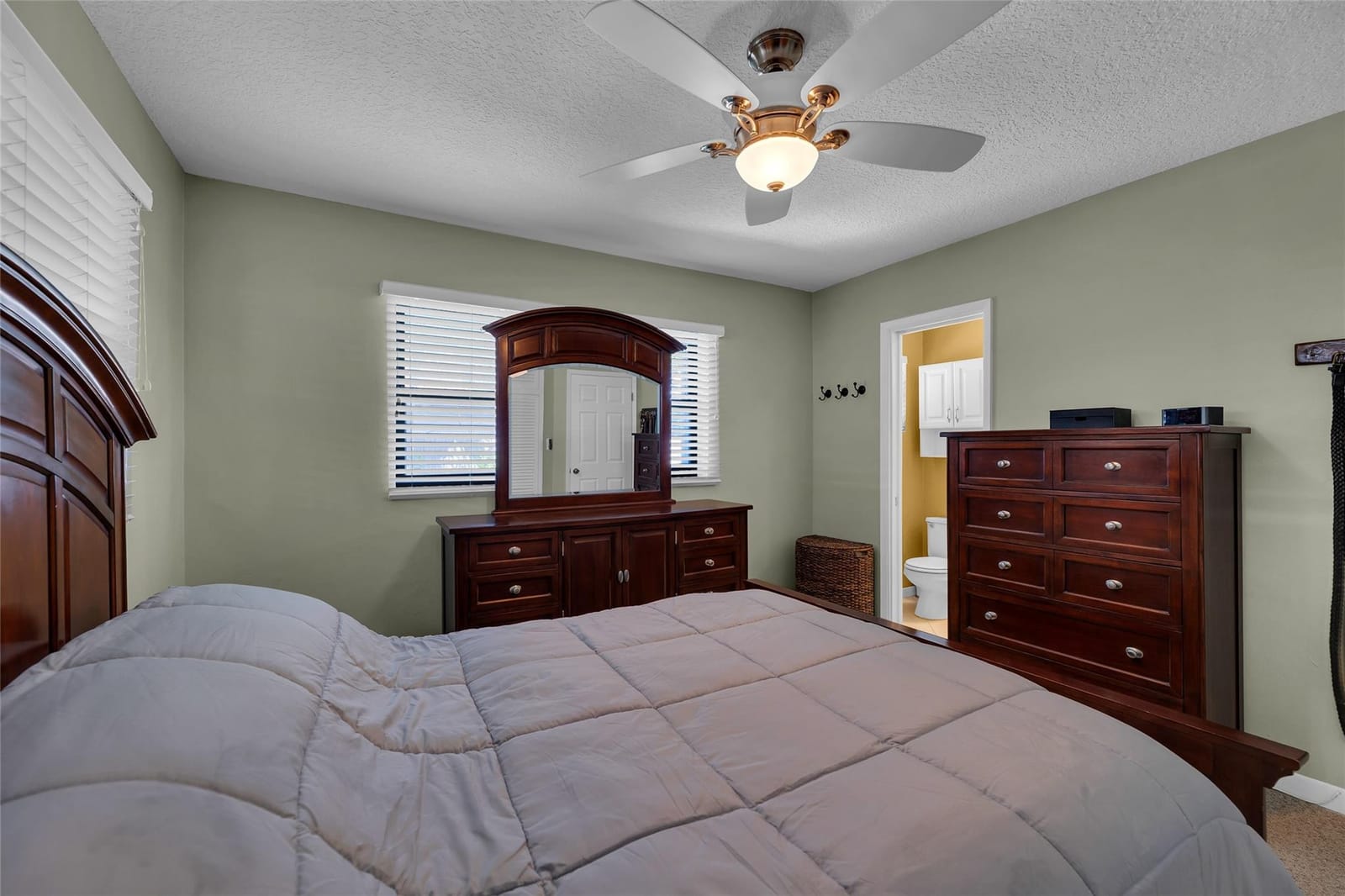 2817 NE 10th Avenue, Wilton Manors, FL 33334 photo 24