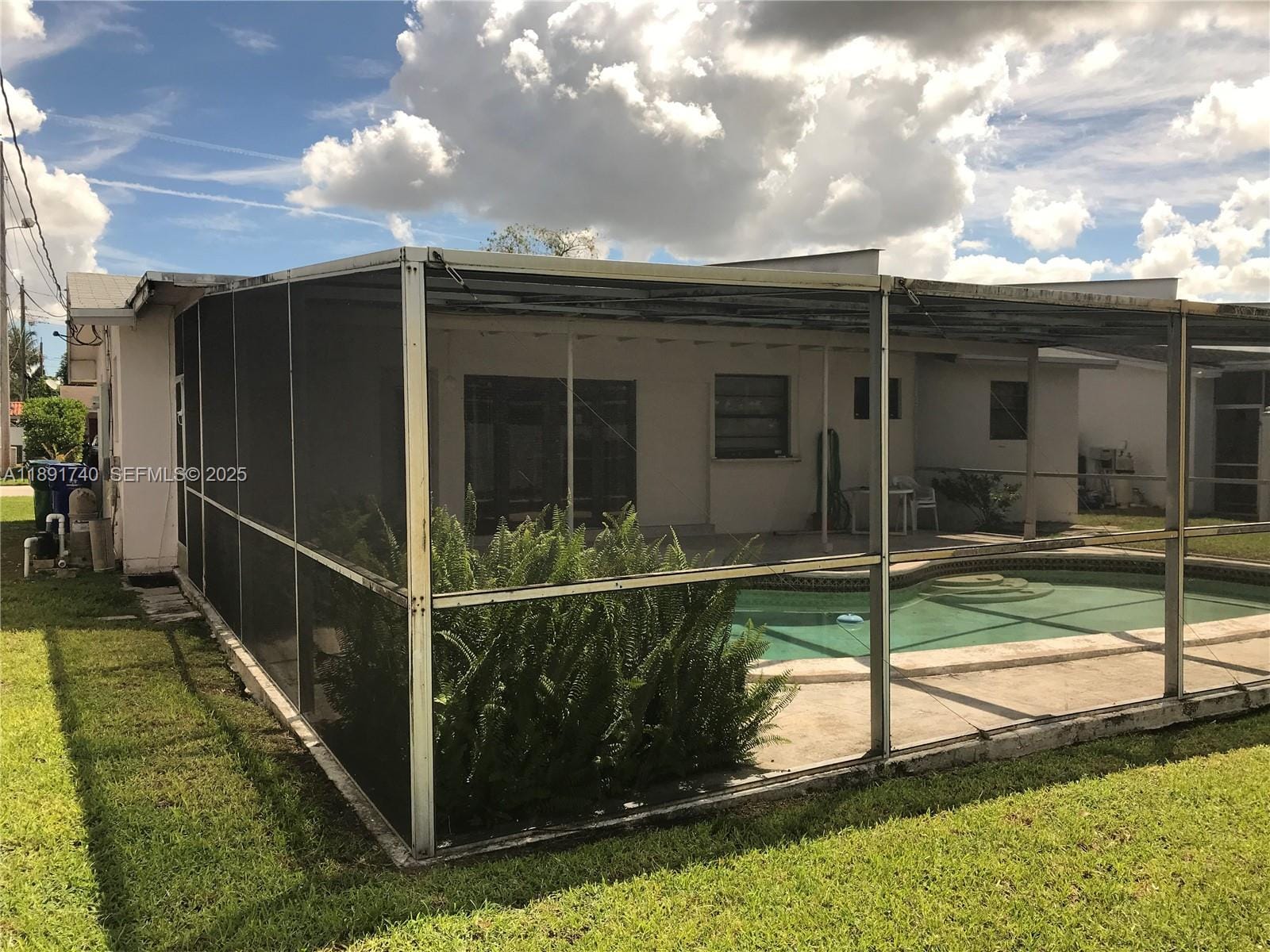 2320 Nassau Drive, Miramar, FL 33023 photo 2