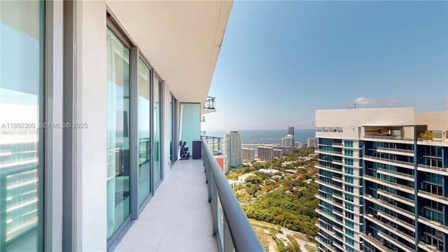 1300 S Miami Avenue PH5209, Miami, FL 33130