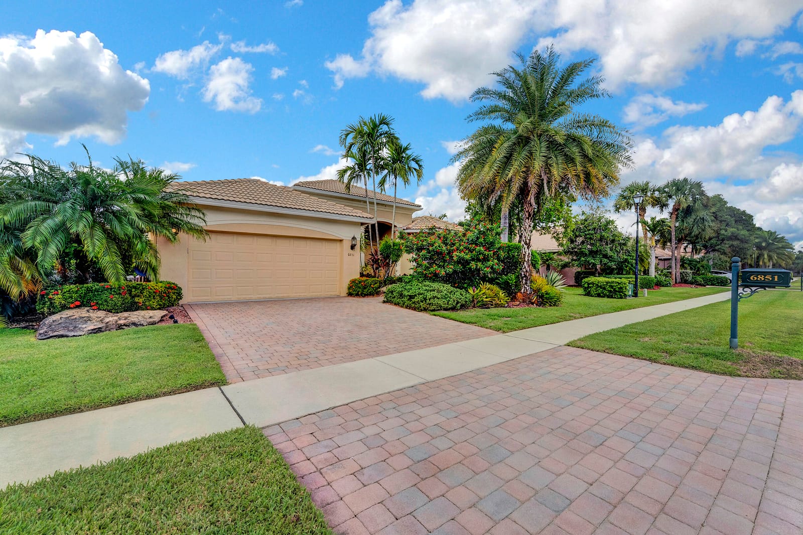 6851 Milani Street, Lake Worth, FL 33467 photo 2