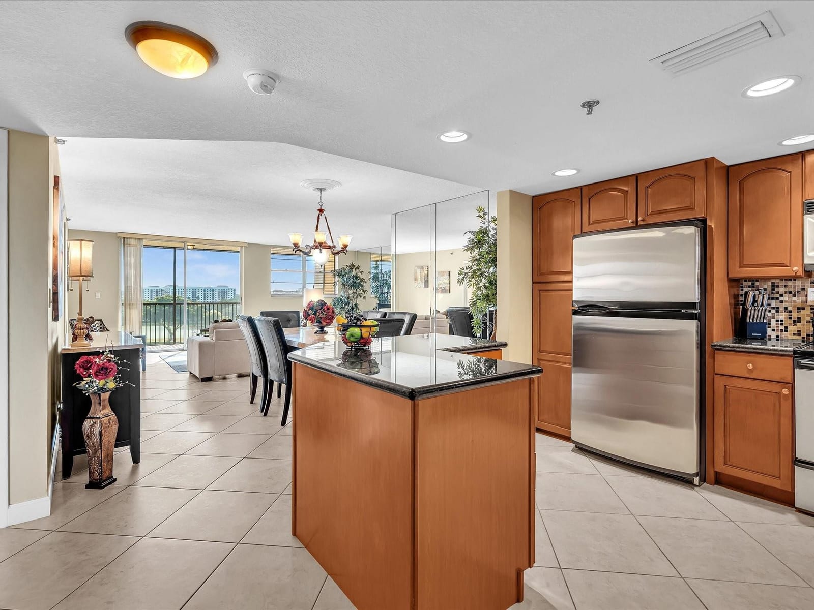 3300 W Rolling Hills Circle 705 — photo 2
