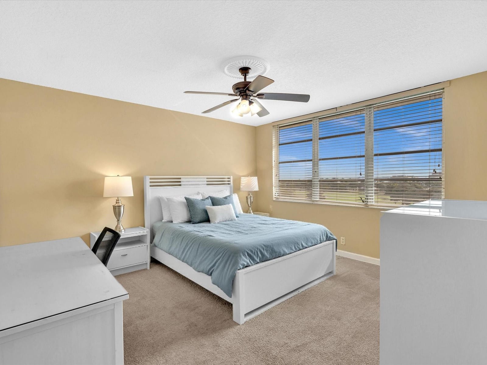 3300 W Rolling Hills Circle 705 — photo 6