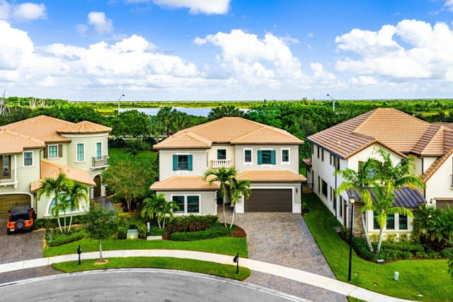 11645 Solstice Circle, Parkland, FL 33076