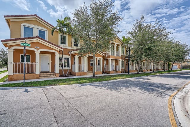 24363 SW 109th Avenue, Homestead, FL 33032