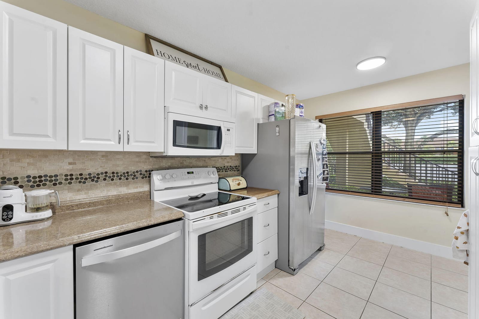 4705 Lucerne Lakes Blvd E 103, Lake Worth, FL 33467 photo 21