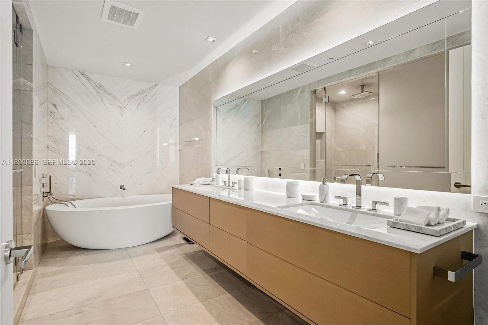 18501 Collins Avenue 1001, Sunny Isles Beach, FL 33160 photo 23