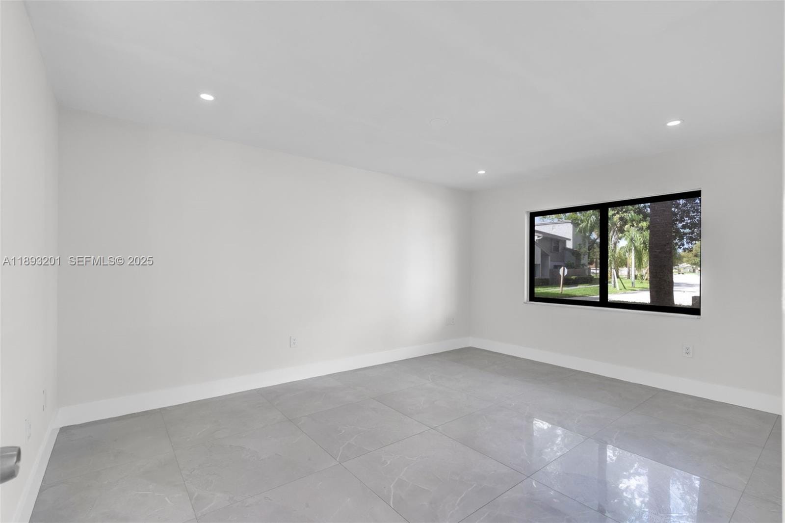 10669 SW 113th Place 84Z, Miami, FL 33176 photo 12