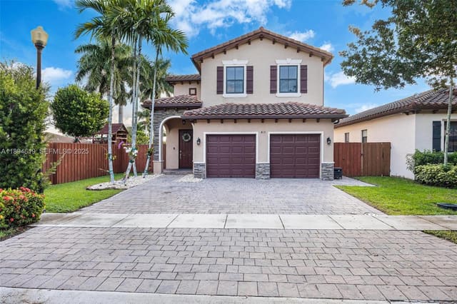 415 SE 34th Terrace, sold in Baywinds At Cozumel, Homestead, FL