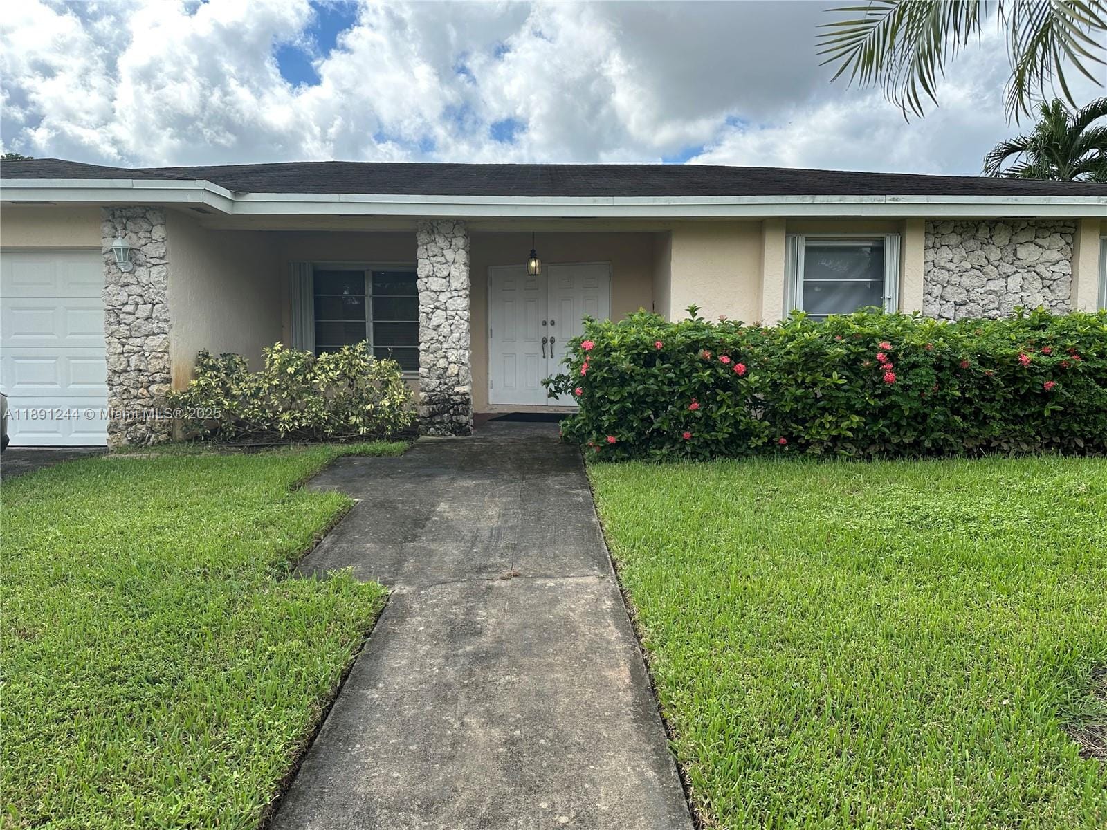 16628 Golfview Drive, Weston, FL 33326 photo 1