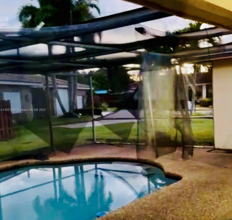 16628 Golfview Drive, Weston, FL 33326 photo 12