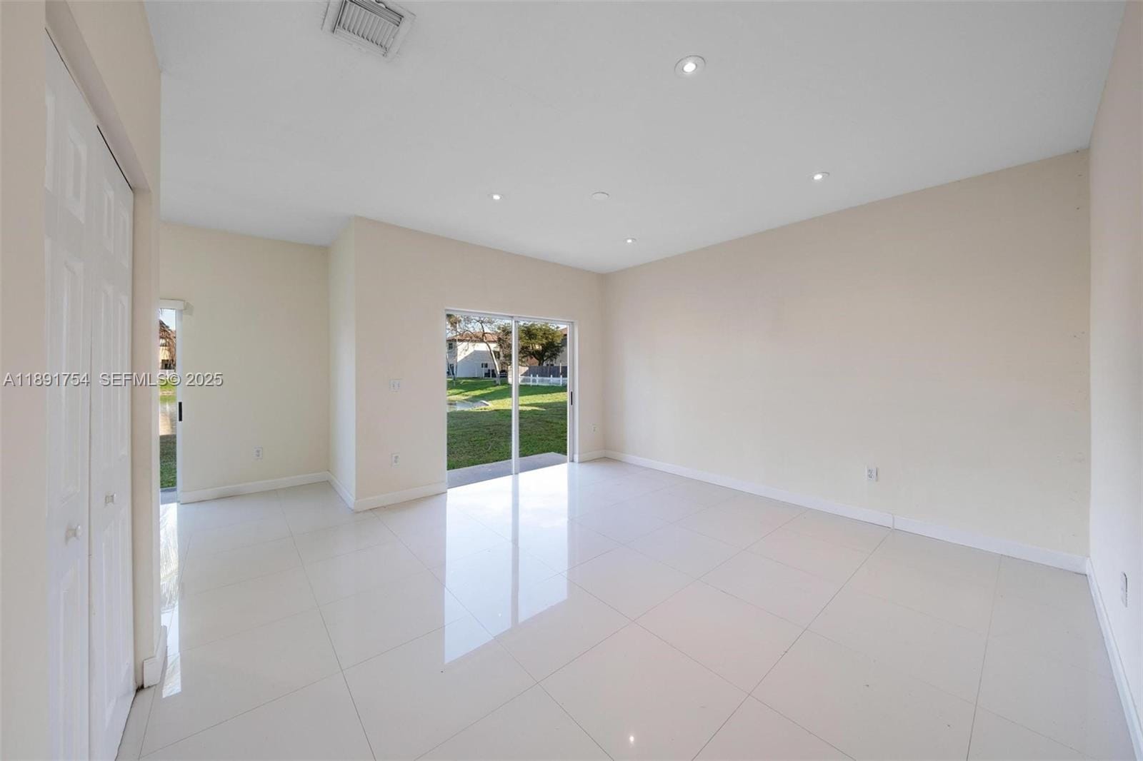 949 NE 41st Avenue, Homestead, FL 33033 photo 13