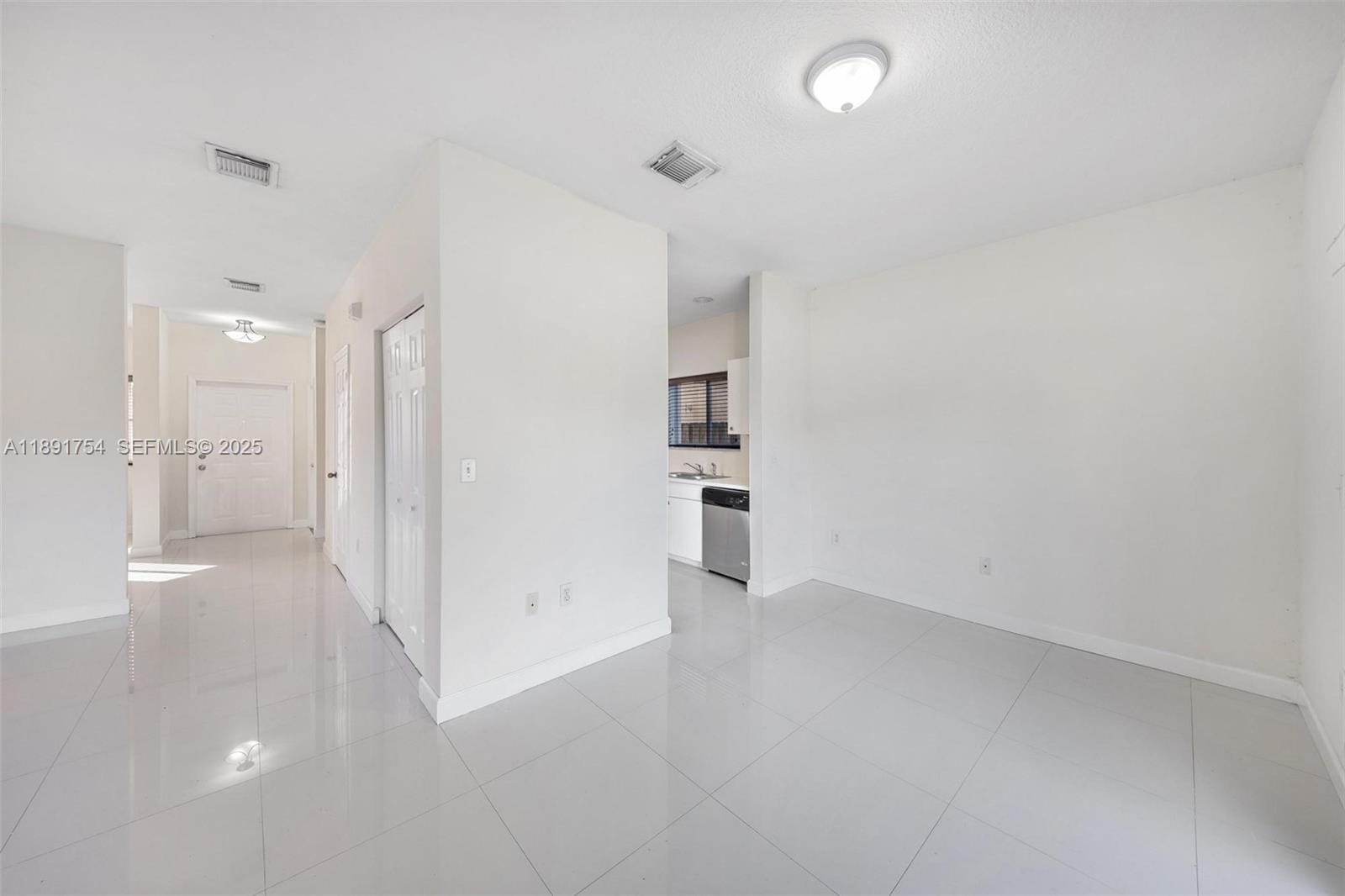 949 NE 41st Avenue, Homestead, FL 33033 photo 16
