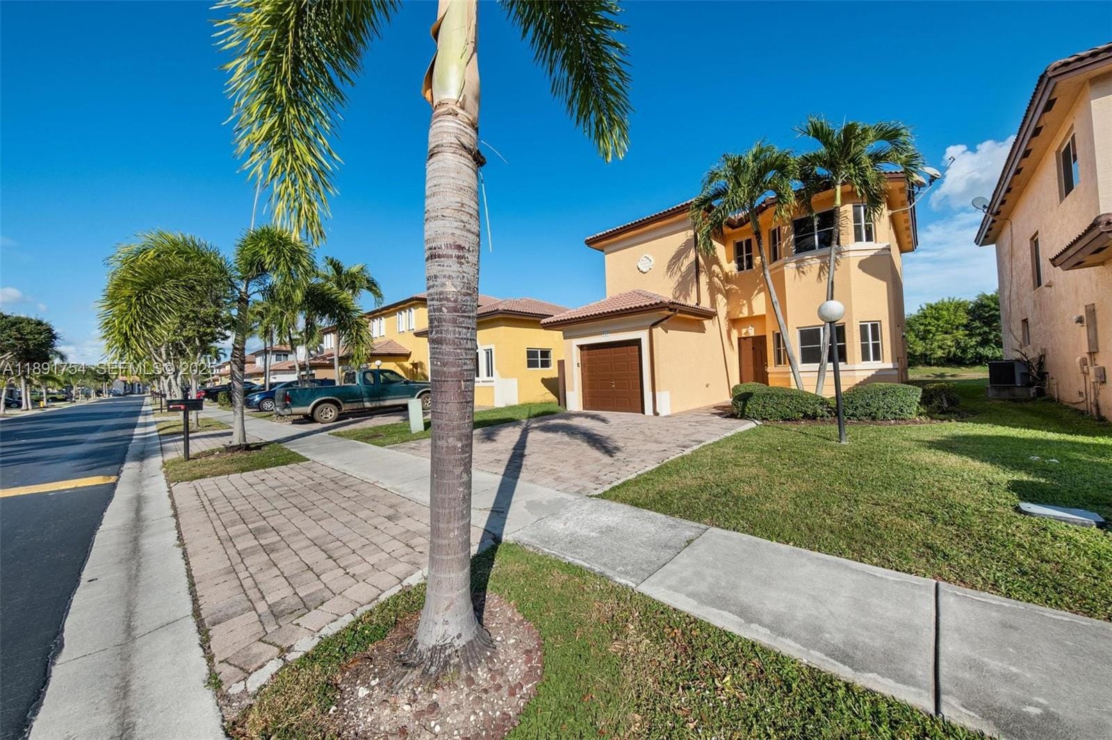 949 NE 41st Avenue, Homestead, FL 33033 photo 4