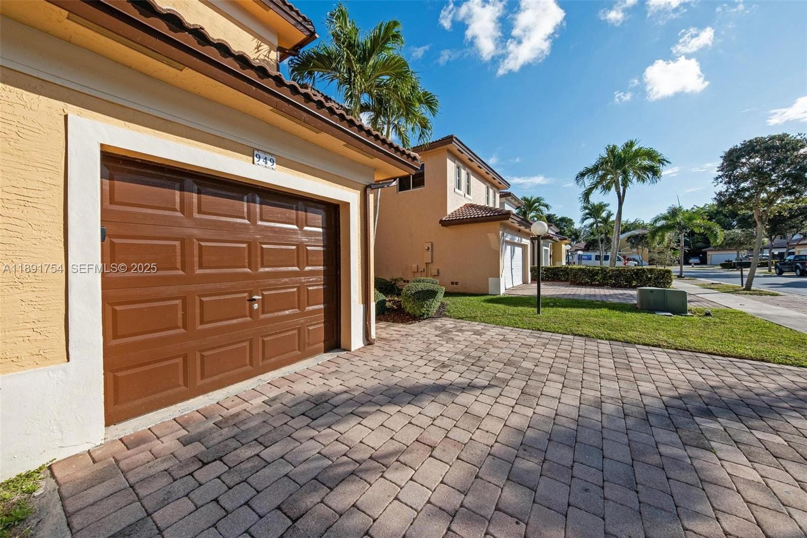 949 NE 41st Avenue, Homestead, FL 33033 photo 6