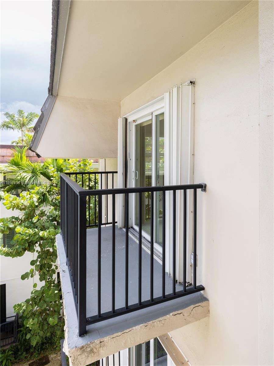 6815 Edgewater Drive 309, Coral Gables, FL 33133 photo 13