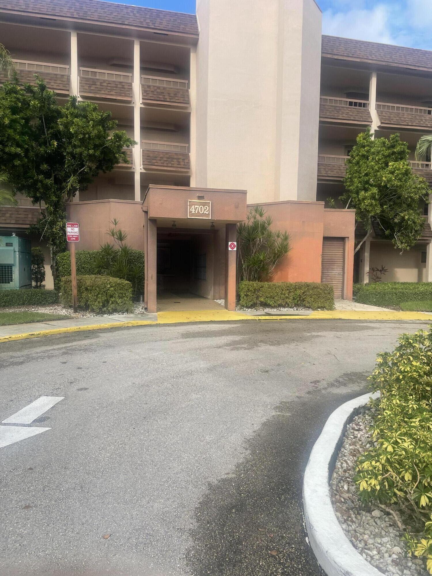 4702 Fountains Drive 207, Lake Worth, FL 33467, Lake Worth