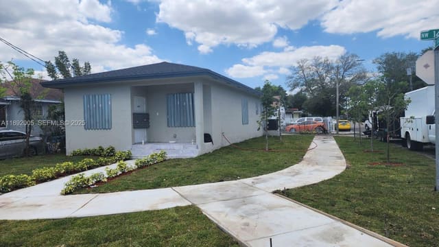 6890 NW 14th Avenue, sold in New Liberty City, Miami, FL