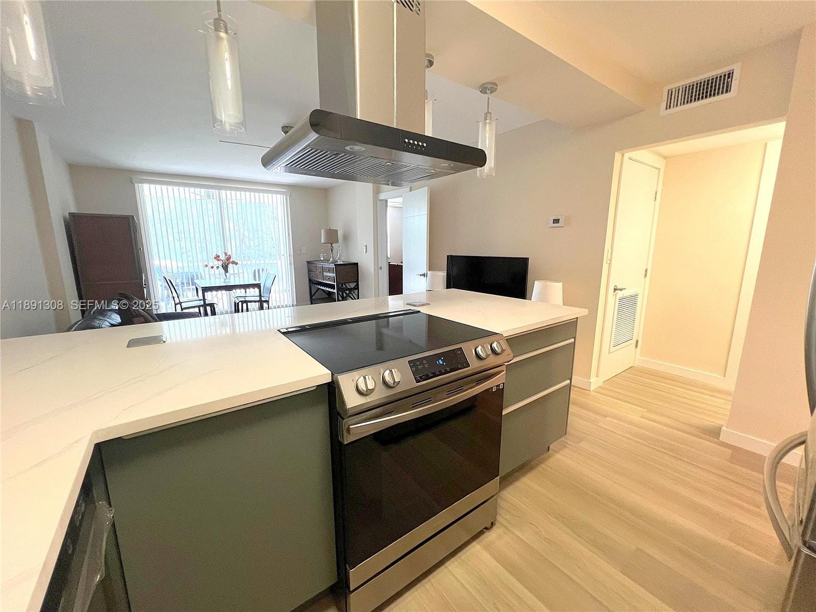 3660 NE 166th Street 104+ 32' DOCK, North Miami Beach, FL 33160 photo 9
