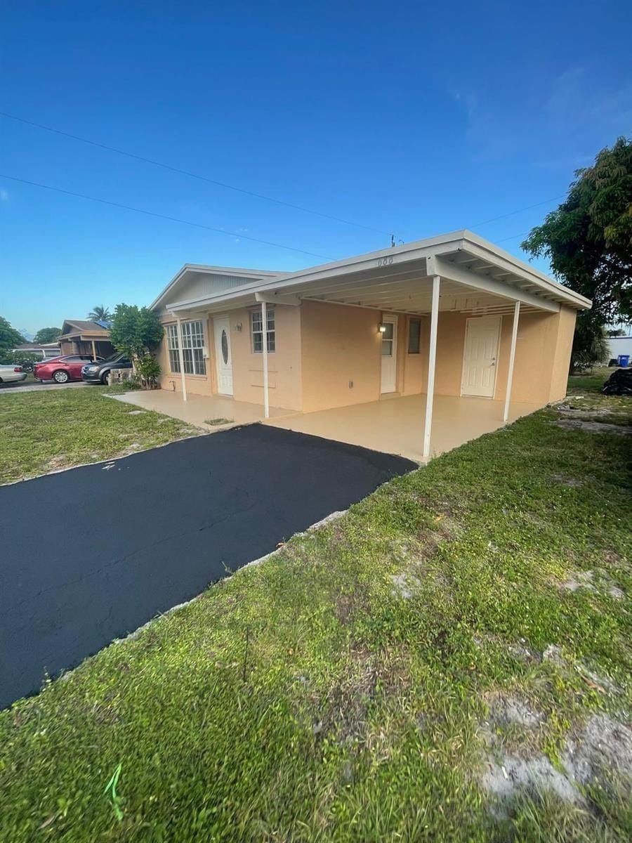 688 NW 21st Street, Pompano Beach, FL 33060 photo 1