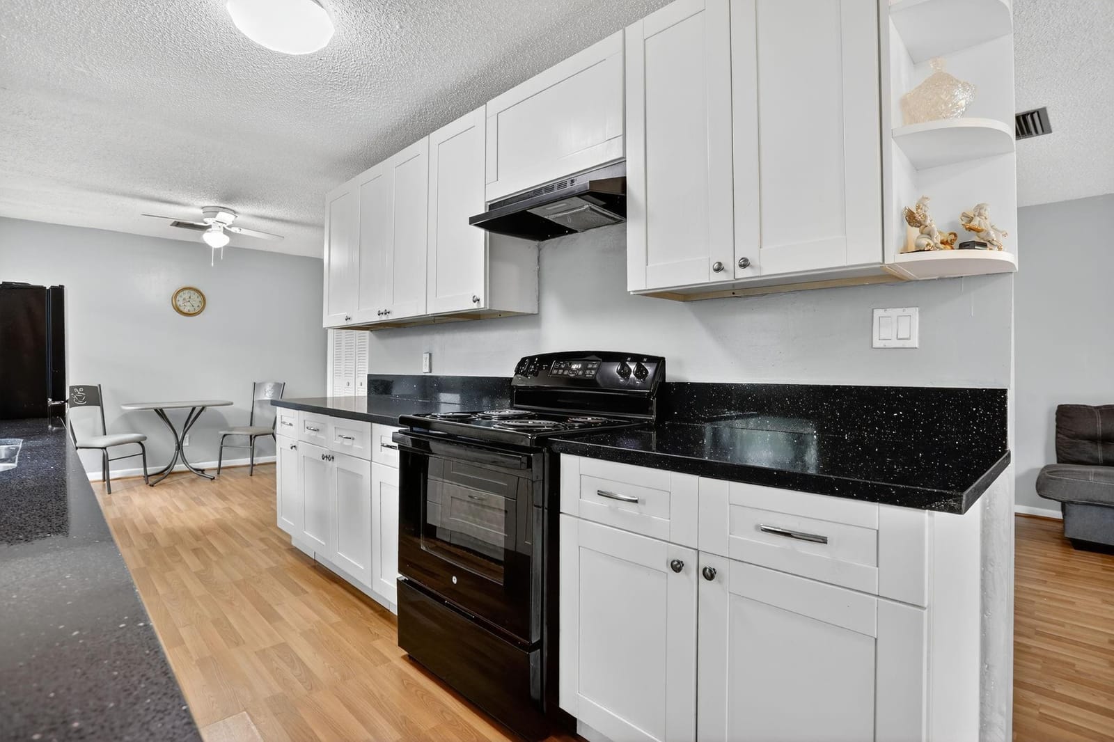 3817 NW 84th Avenue — photo 5