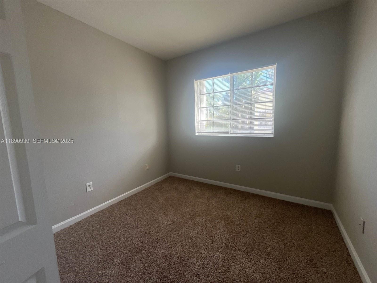 2731 NE 3rd Drive 203 — photo 5