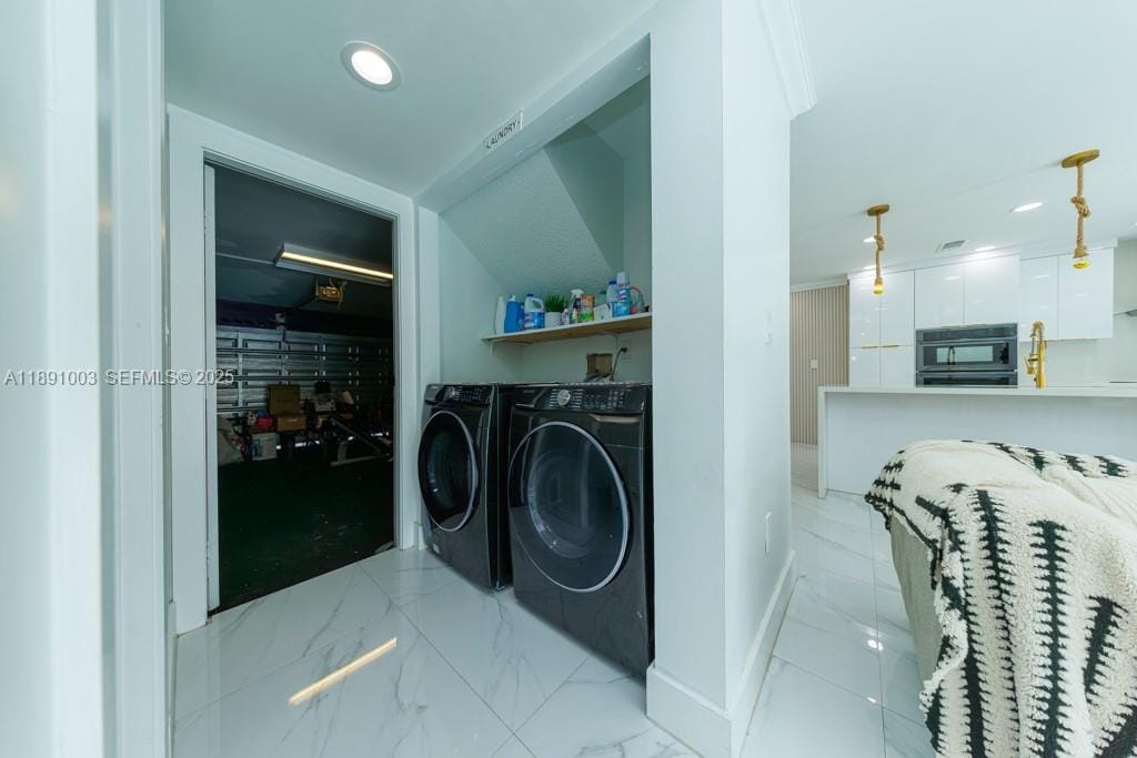 8248 NW 195th Terrace, Hialeah, FL 33015 photo 12