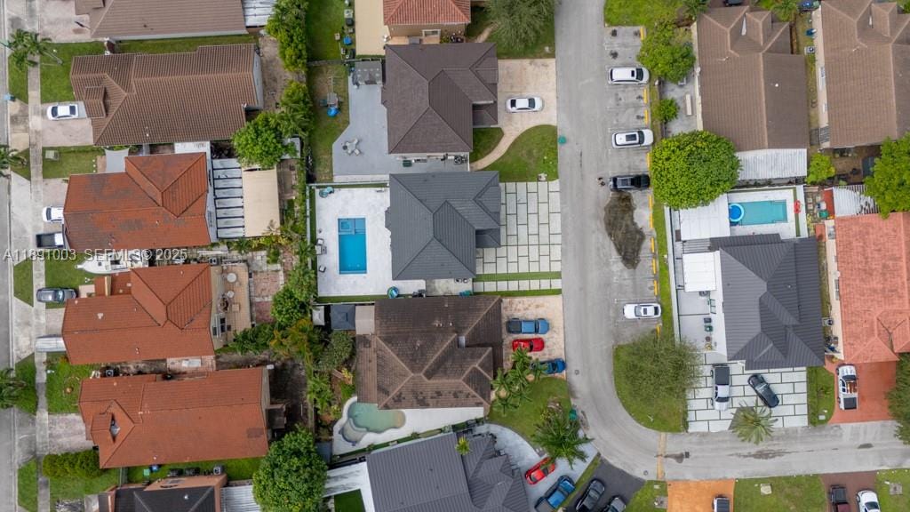 8248 NW 195th Terrace, Hialeah, FL 33015 photo 4