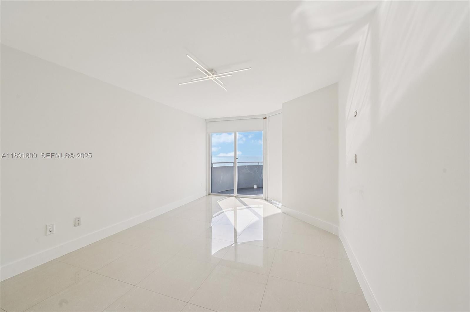 6301 Collins Avenue 2203, Miami Beach, FL 33141 photo 5