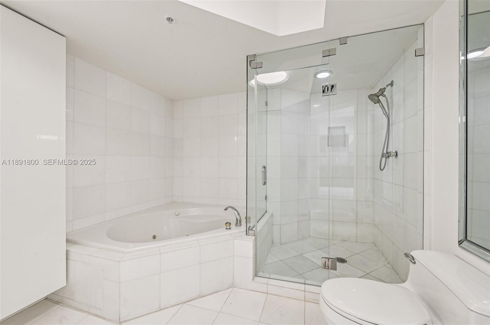 6301 Collins Avenue 2203, Miami Beach, FL 33141 photo 11