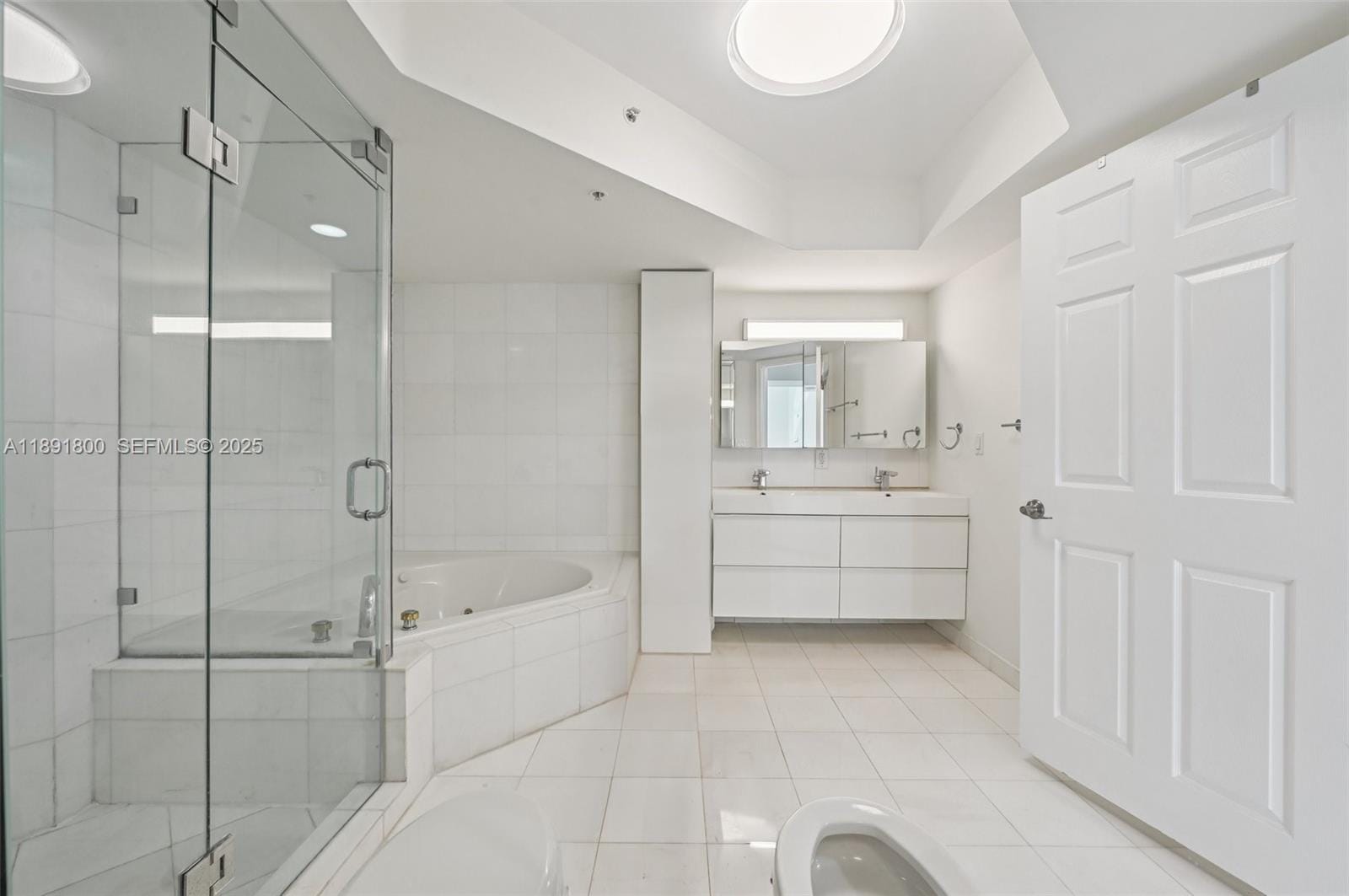 6301 Collins Avenue 2203, Miami Beach, FL 33141 photo 12