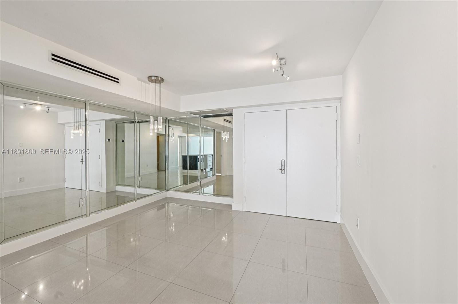 6301 Collins Avenue 2203, Miami Beach, FL 33141 photo 13