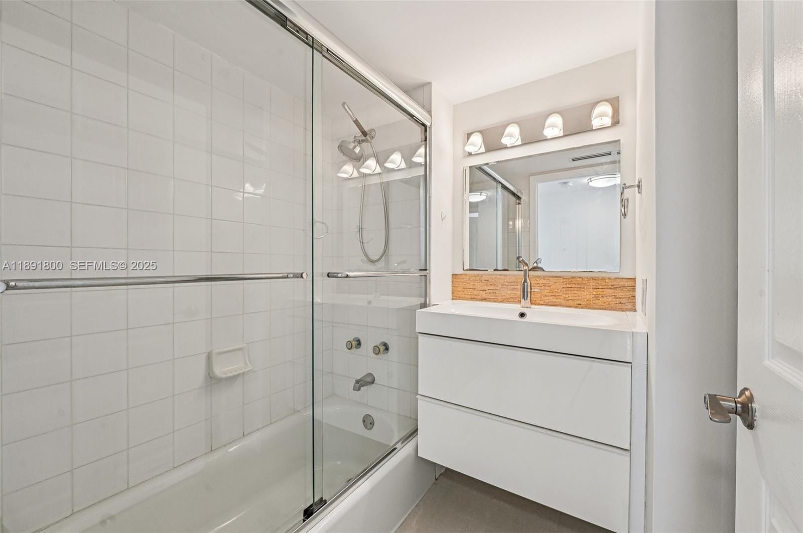 6301 Collins Avenue 2203, Miami Beach, FL 33141 photo 15