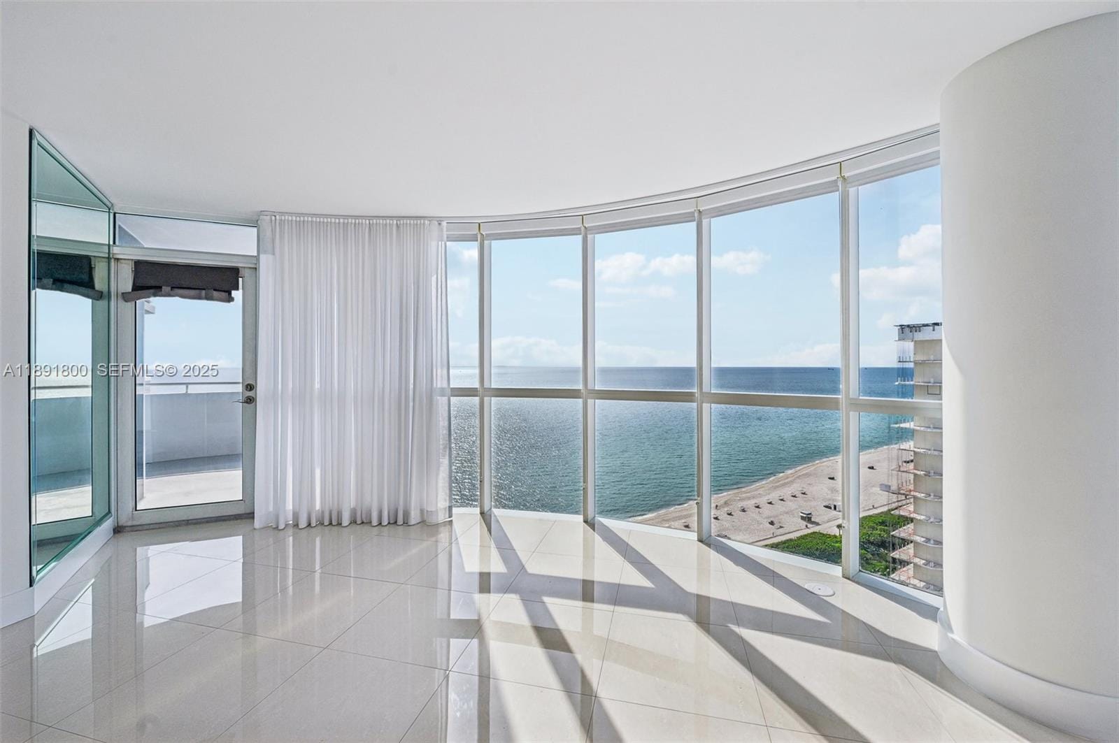 6301 Collins Avenue 2203, Miami Beach, FL 33141 photo 2