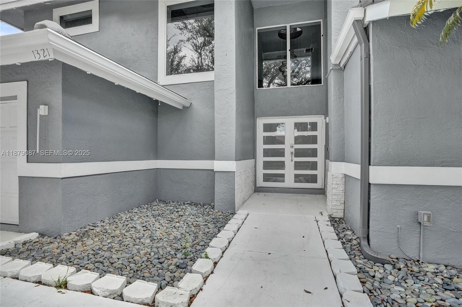 1321 SW 102nd Avenue, Pembroke Pines, FL 33025 photo 4