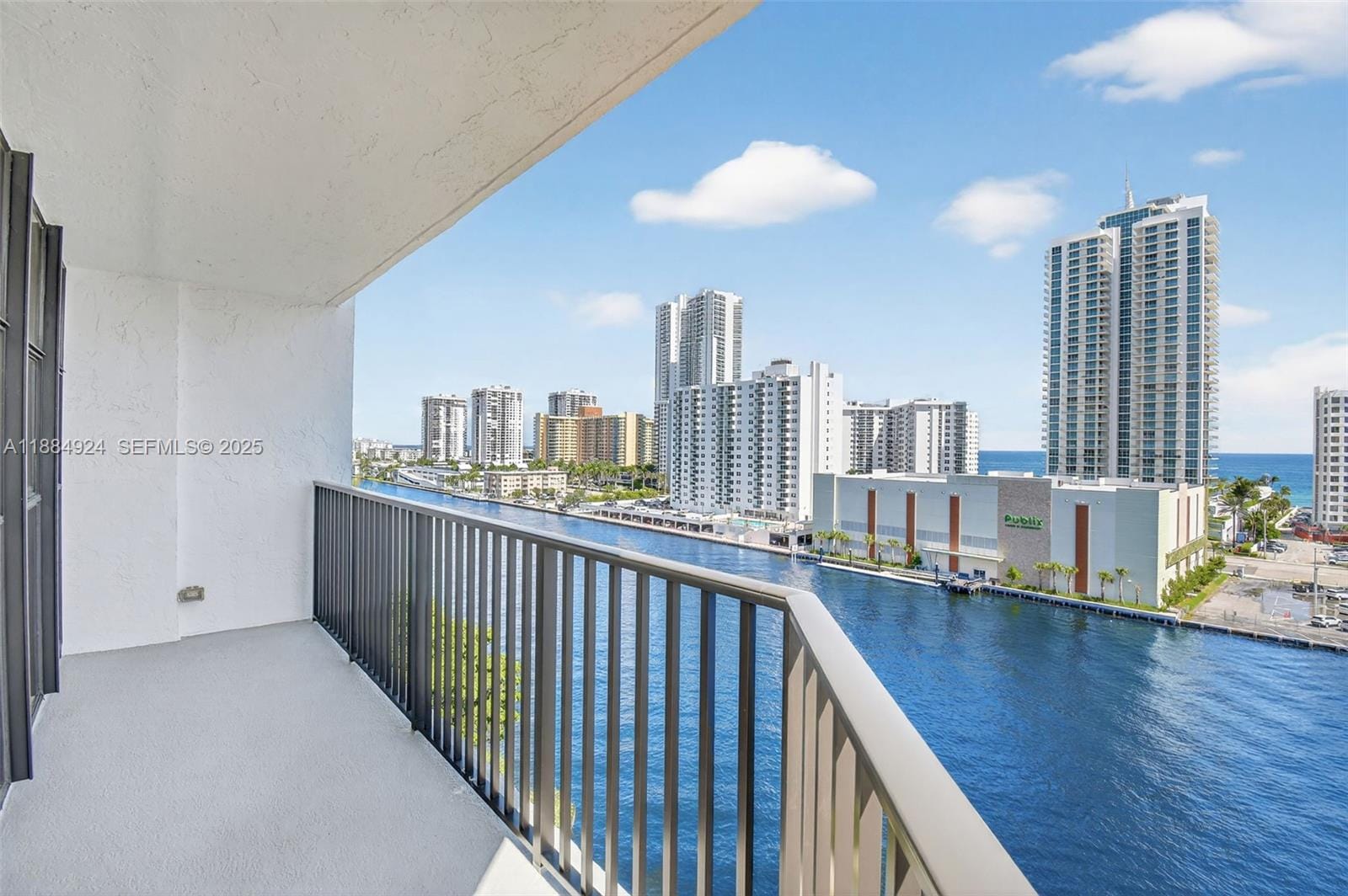 600 Parkview Drive 1020, Hallandale Beach, FL 33009 photo 2
