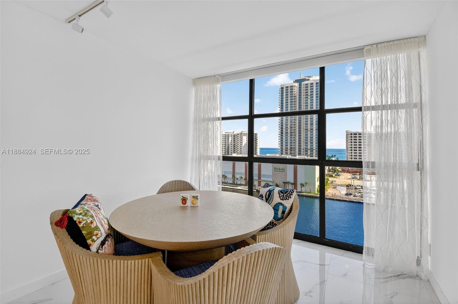 600 Parkview Drive 1020, Hallandale Beach, FL 33009 photo 3