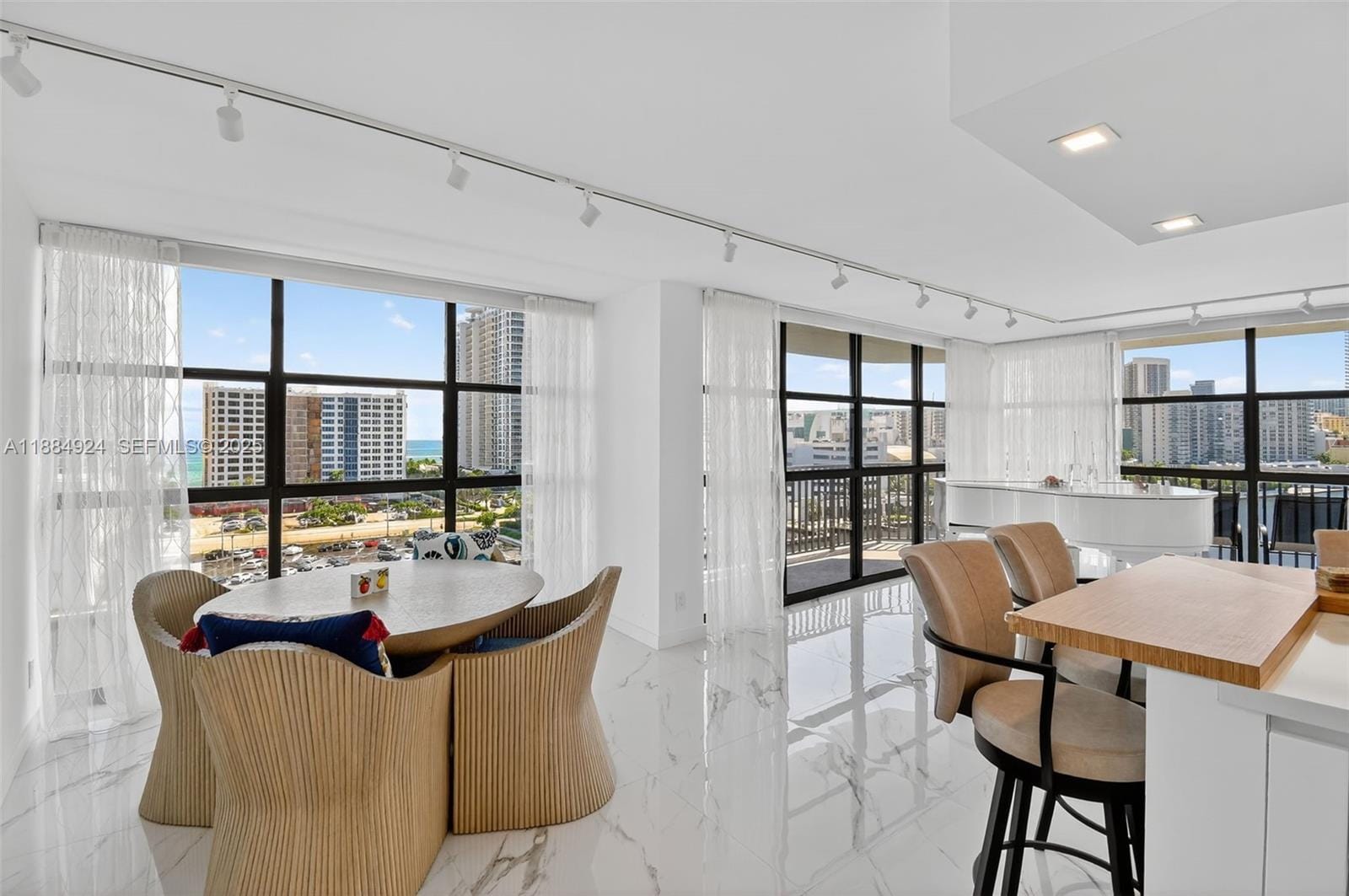 600 Parkview Drive 1020, Hallandale Beach, FL 33009 photo 7