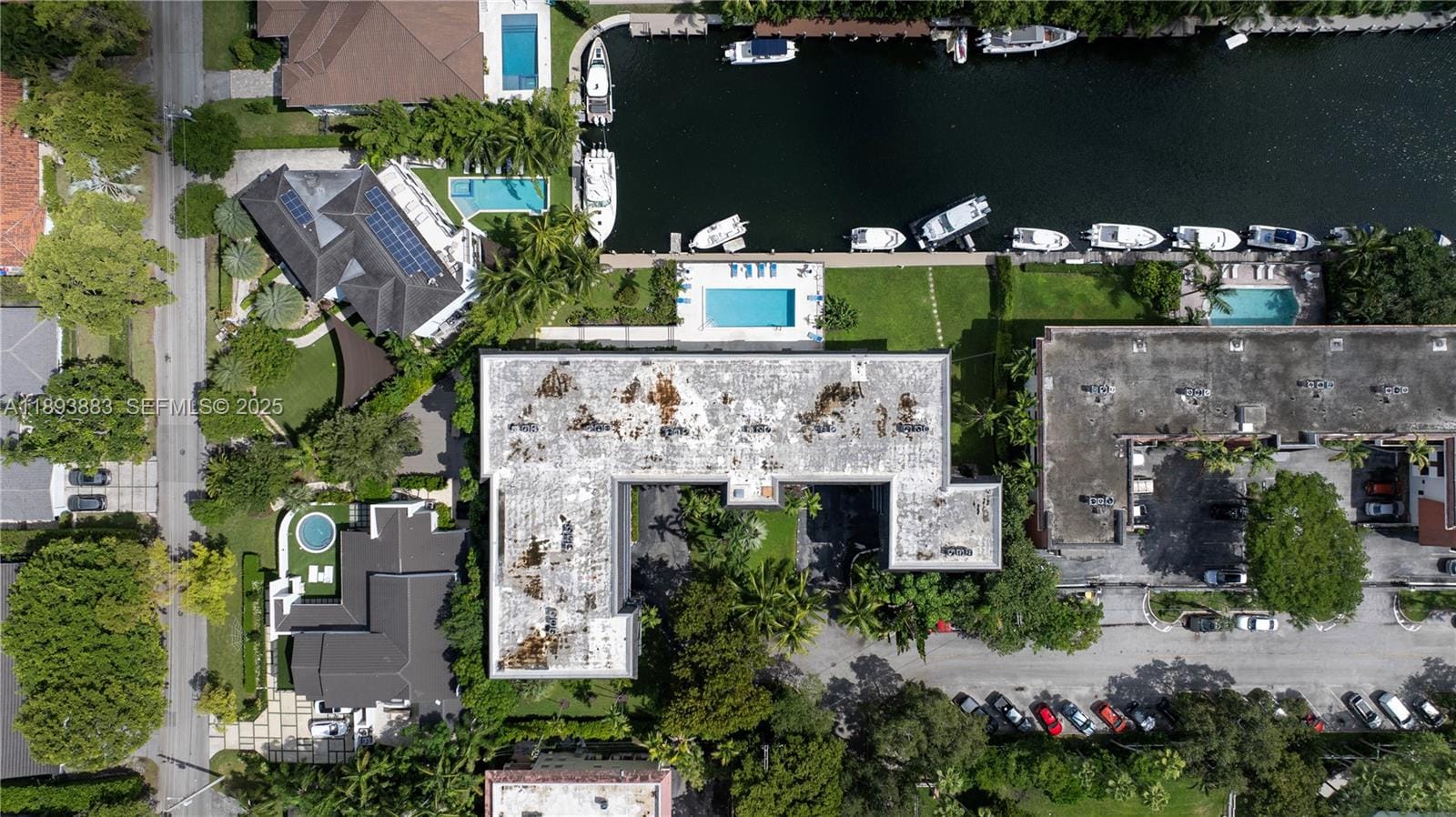 6815 Edgewater Drive 108, Coral Gables, FL 33133 photo 23