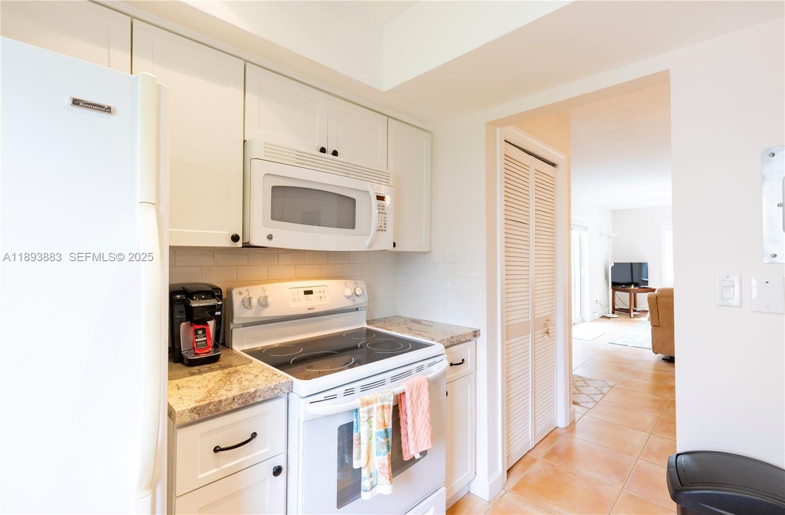 6815 Edgewater Drive 108, Coral Gables, FL 33133 photo 9