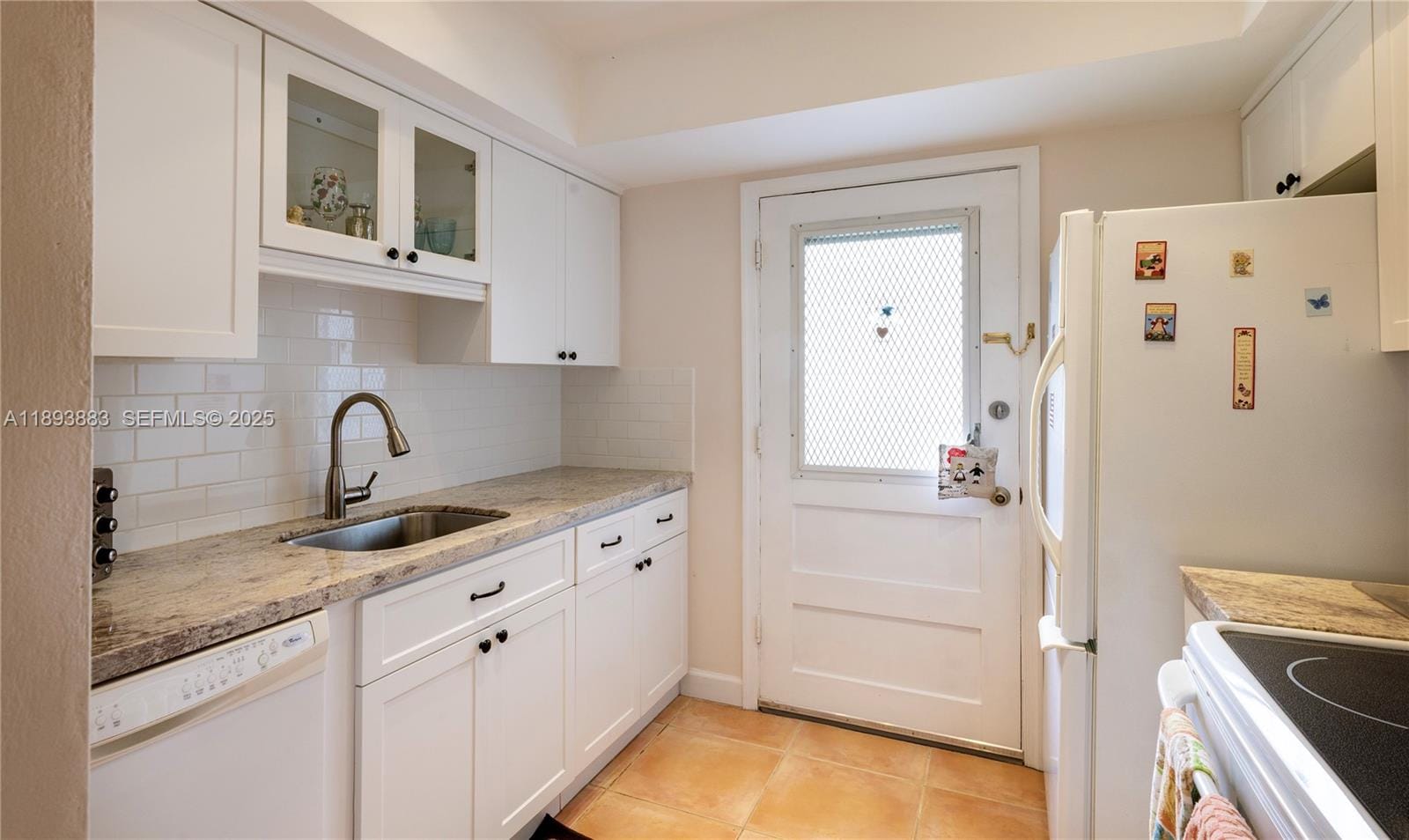6815 Edgewater Drive 108, Coral Gables, FL 33133 photo 10