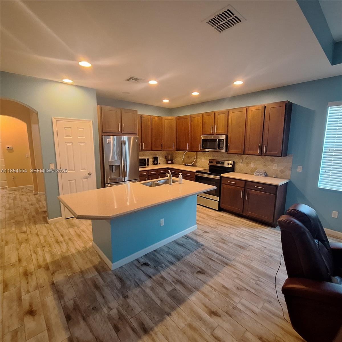 11484 SW Lake Park Drive — photo 5
