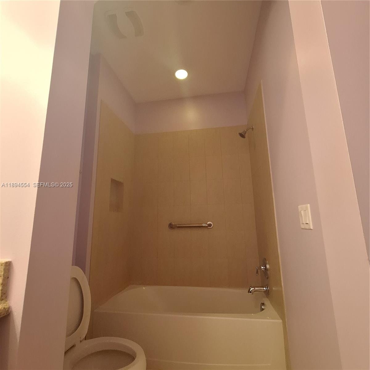 11484 SW Lake Park Drive — photo 9