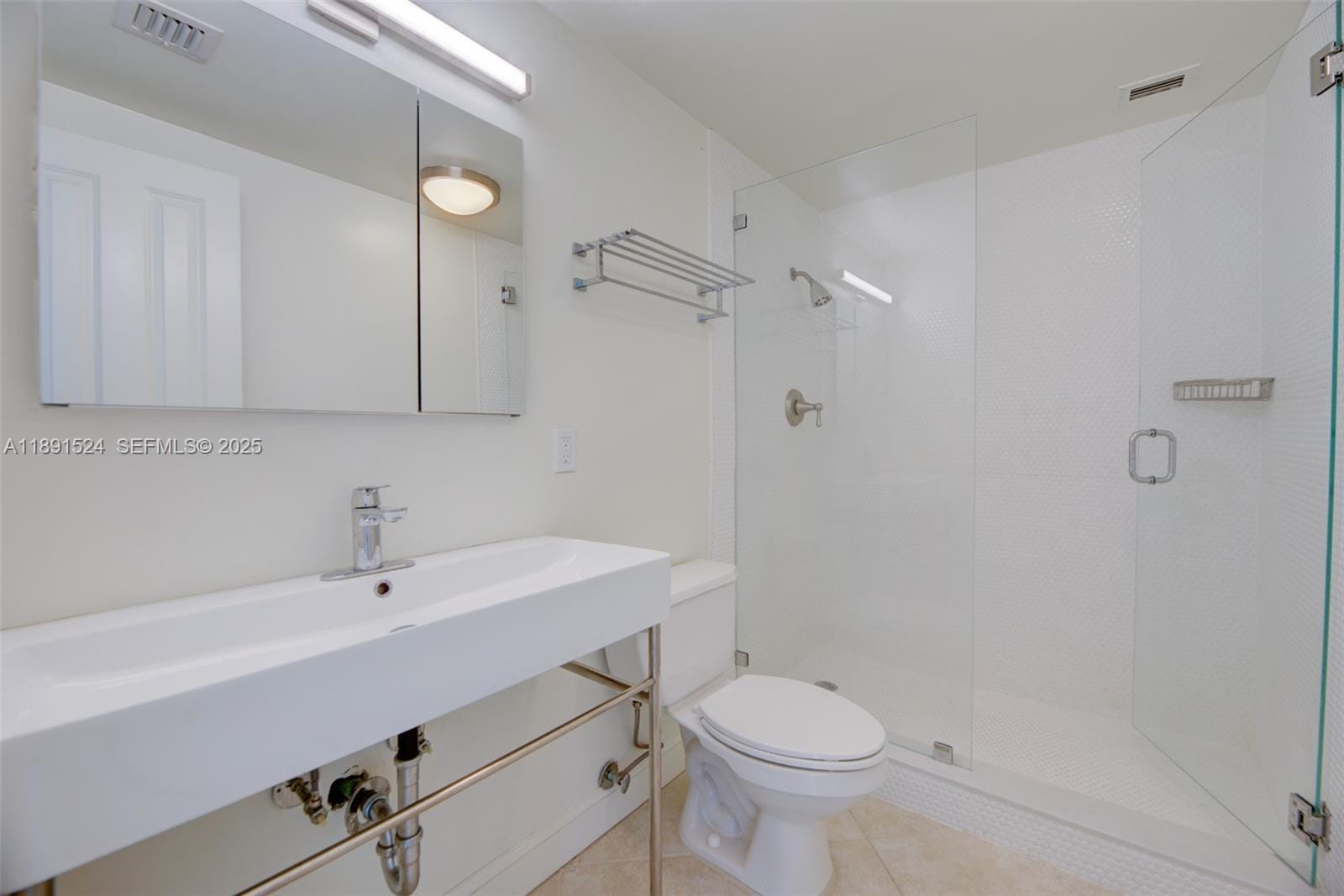 2881 NE 32nd Street 221, Fort Lauderdale, FL 33306 photo 16