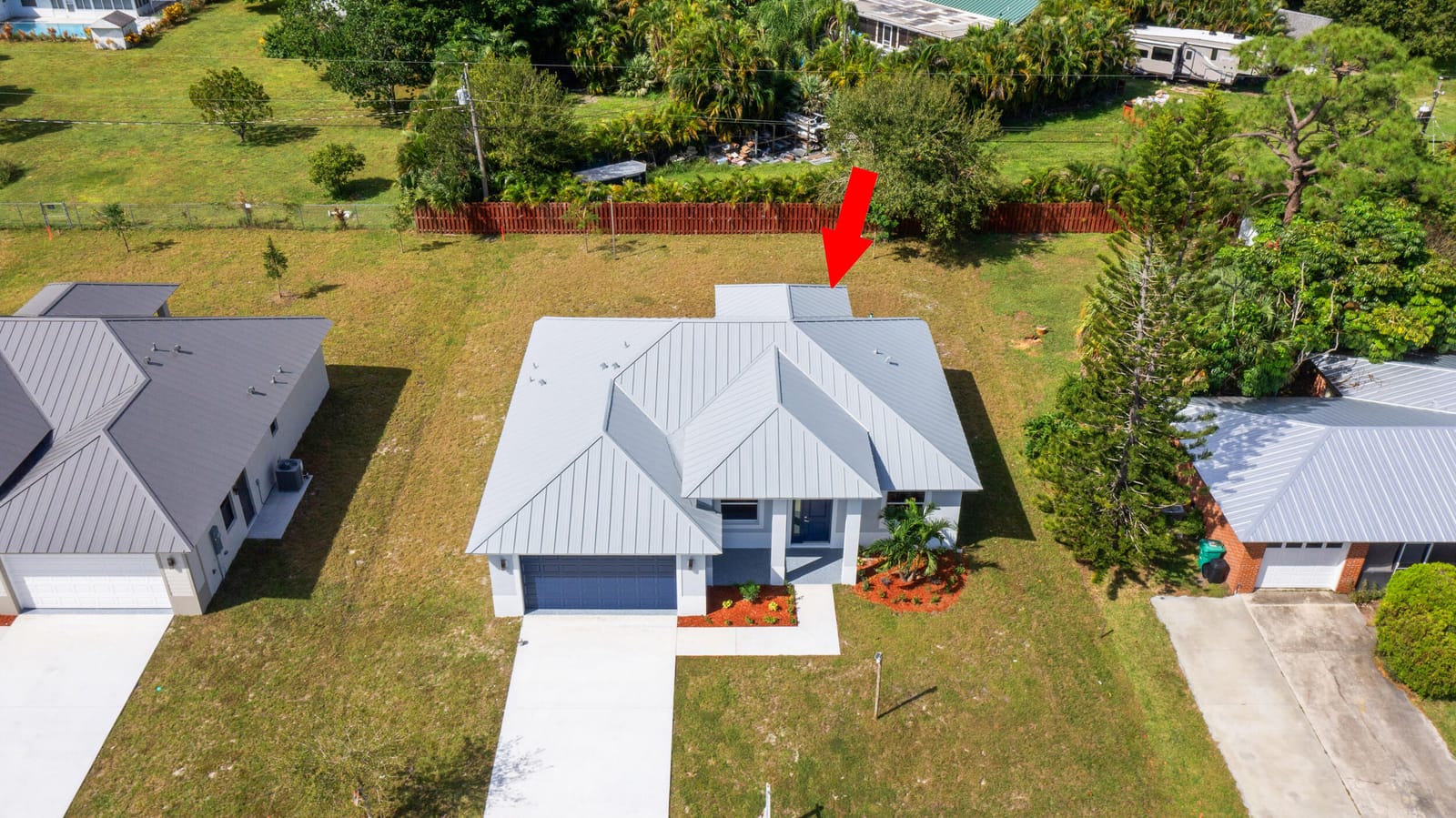 4709 Seagrape Drive — photo 2